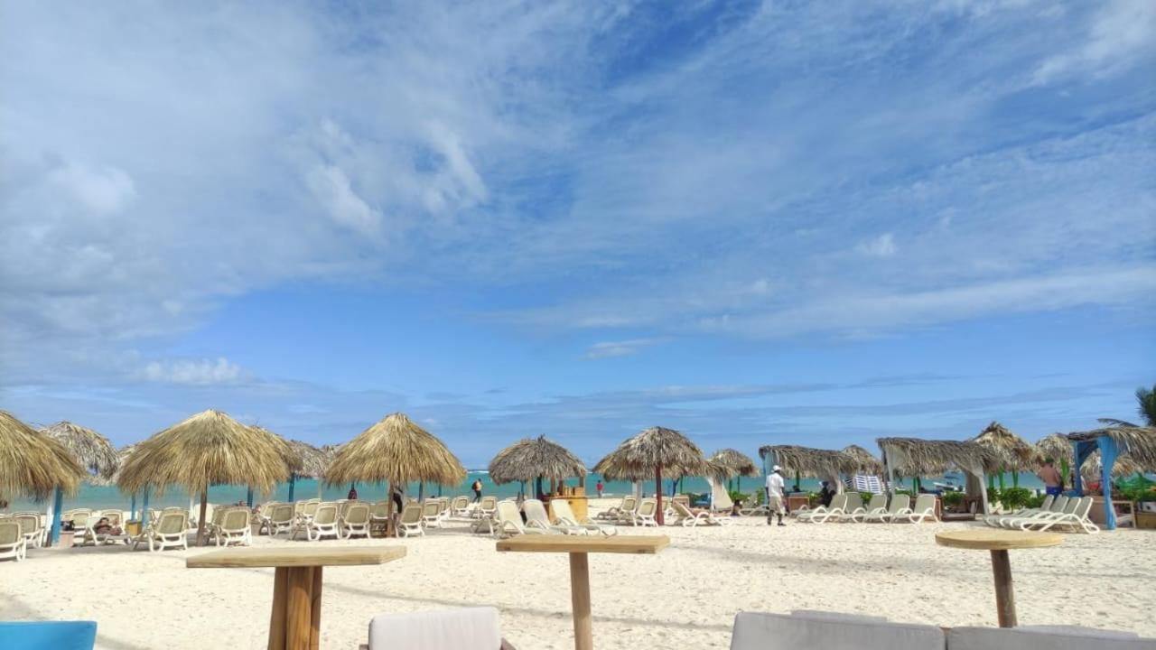 Escapada En Bavaro, Vista Piscina, Playa Corales A Solo Pasos Apartamento